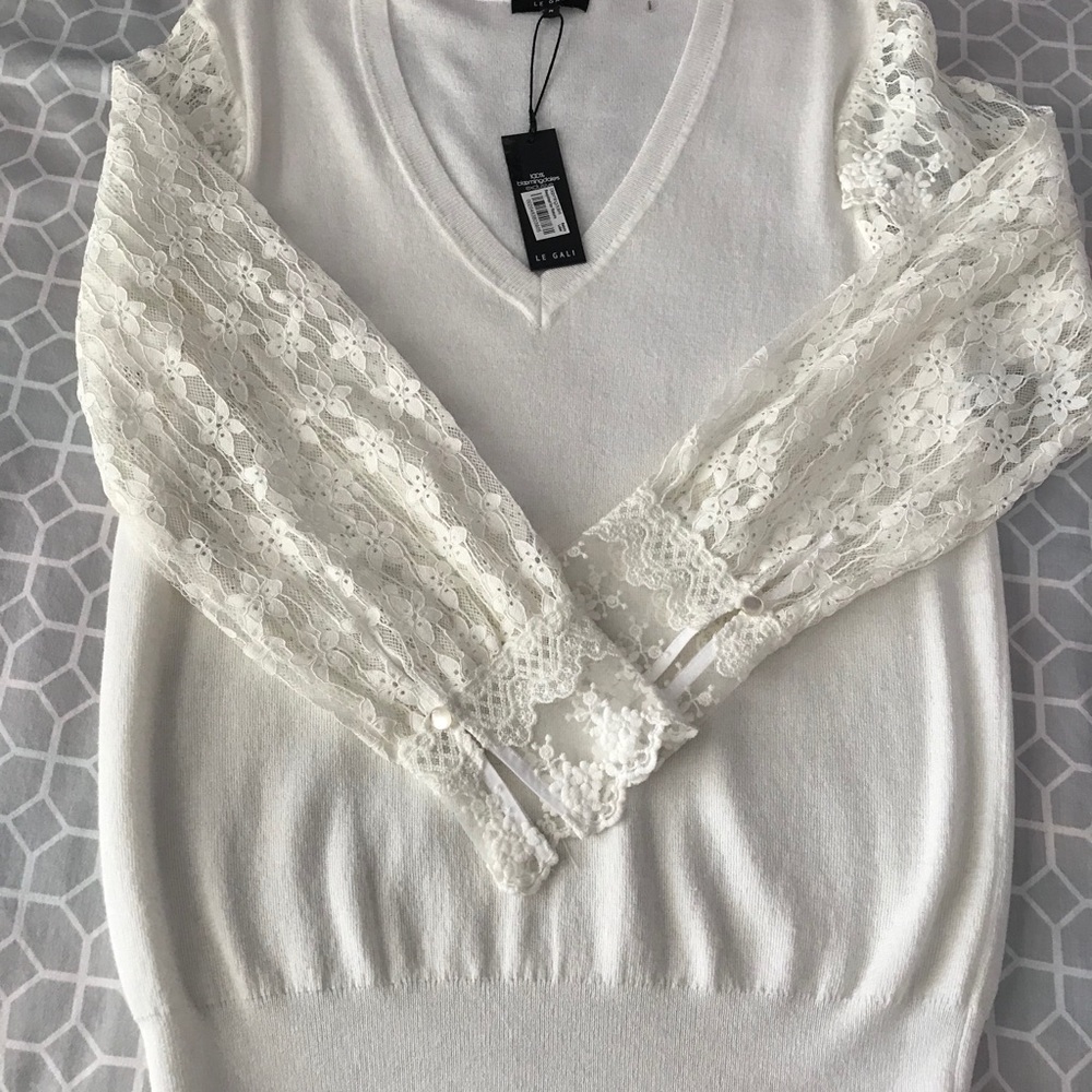 LE GALI 100% Bloomingdale’s exclusive sweater